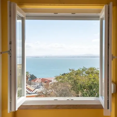 Graca River View Appartamento Lisbona